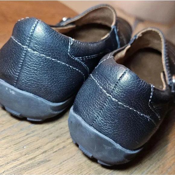 Naturalizer Comfort Slip-On Shoes - Perfect for Casual Outings - Picture 8 of 8